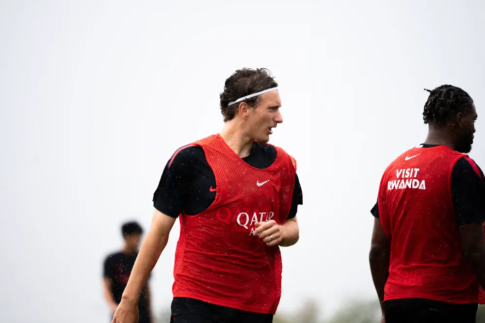 Mika Godts : biographie, âge, salaire et parcours au PSG