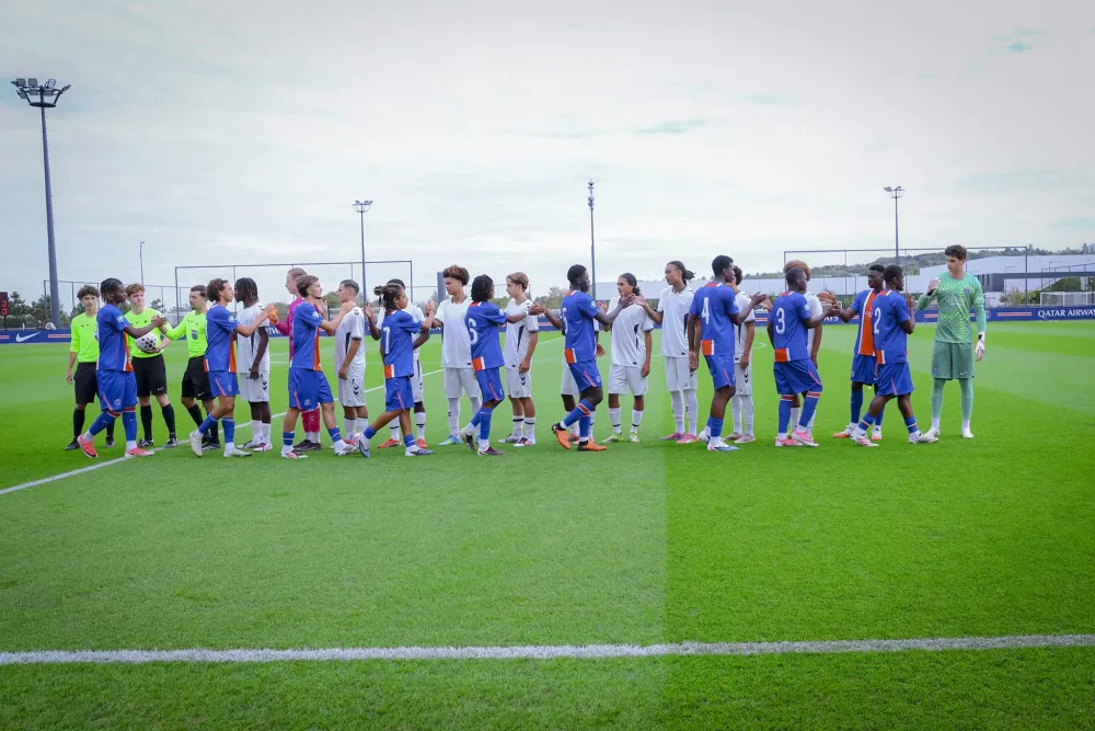 Avant leurs ainés, les U19 du PSG dominent superbement Manchester City