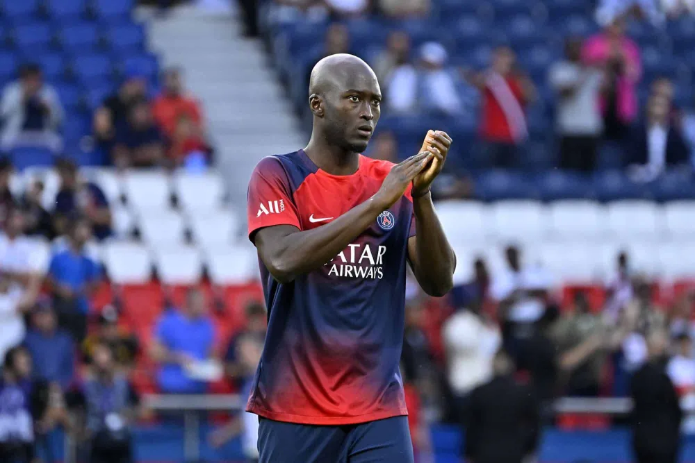 Danilo Peirera avec le PSG (PSG.FR)