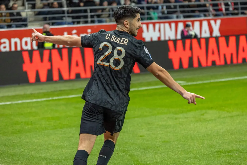 Carlos Soler avec le PSG (PSG.FR)
