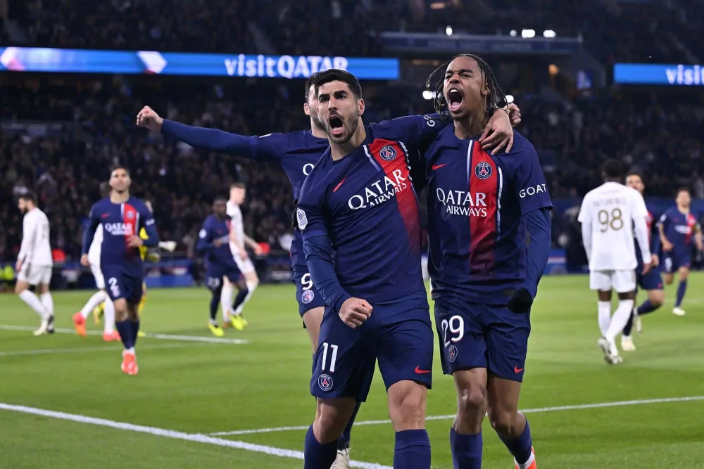 La joie de Marco Asensio et Bradley Barcola (PSG.FR)