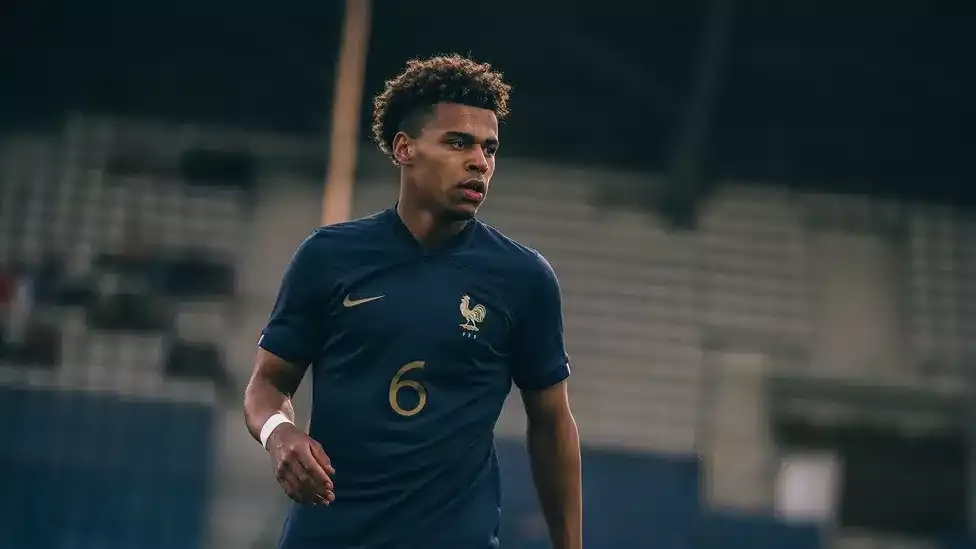Désiré Doué avec les Bleus (EDF)