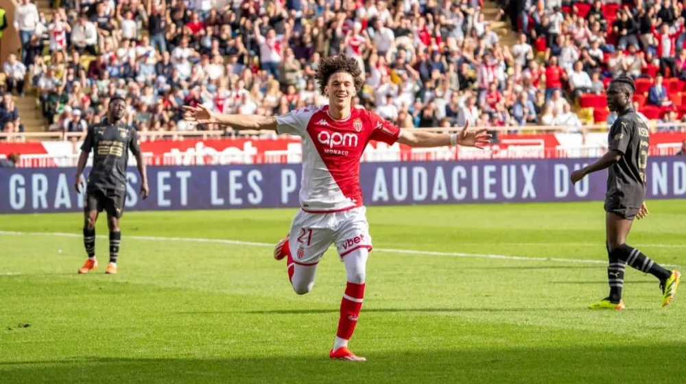 Mercato PSG : Maghnes Akliouche, c'est trop cher ?