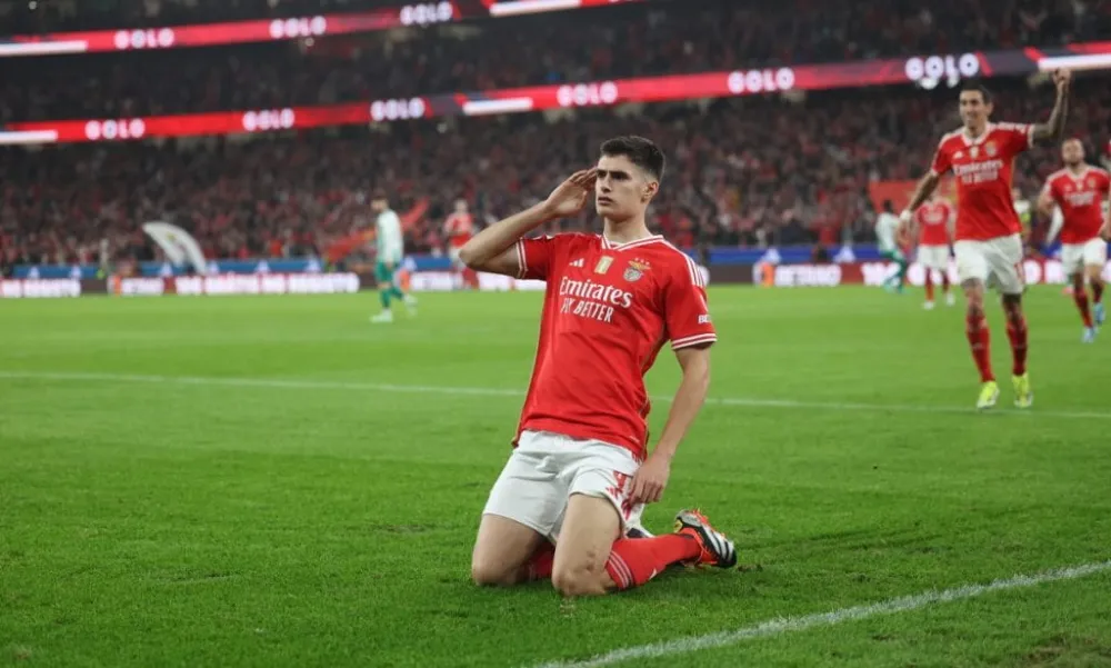 Antonio Silva avec le Benfica Lisbonne (slbenfica.pt)