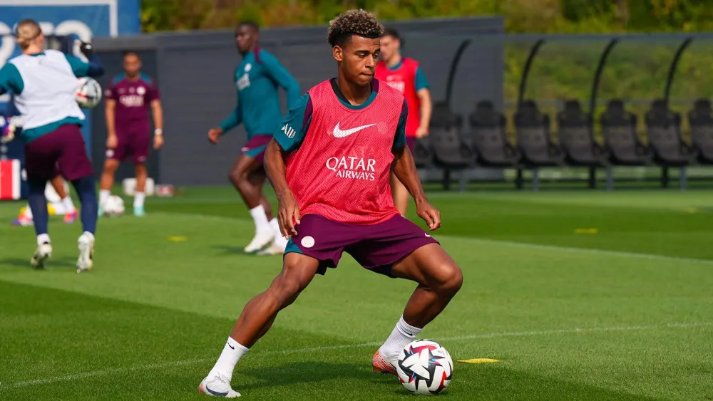 Désiré Doué avec le PSG (PSG.FR)