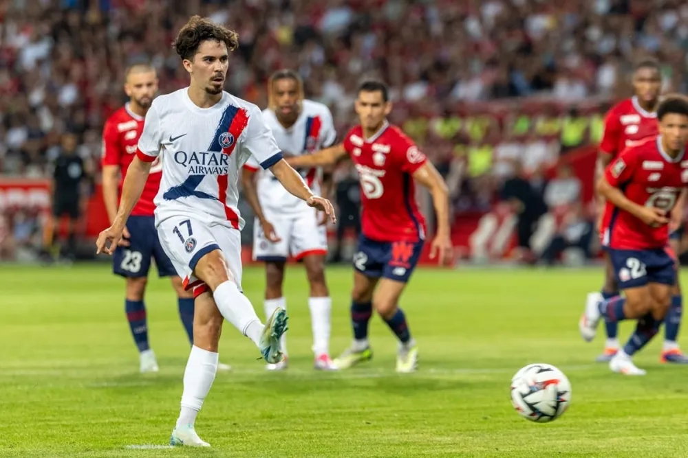 Vitinha avec le PSG (PSG.FR)