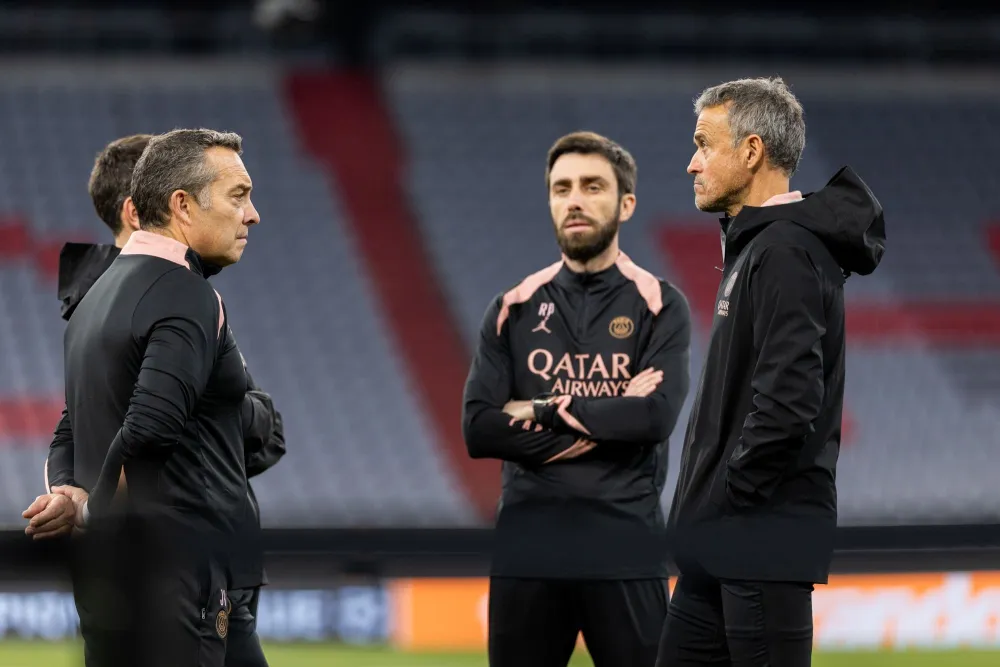 Luis Enrique et ses adjoints (PSG.FR)