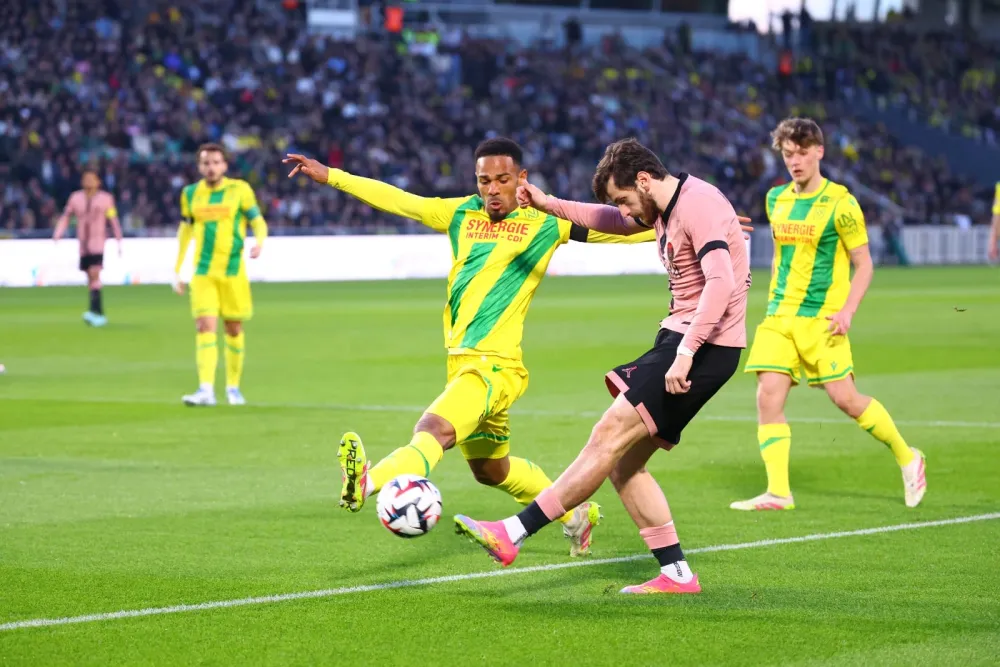 Khvicha Kvaratskhelia en action (PSG.FR)