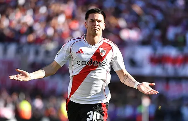 Franco Mastantuono avec River Plate (cariverplate.com.ar)