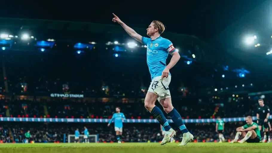 Kevin De Bruyne avec Manchester City (mancity.com)