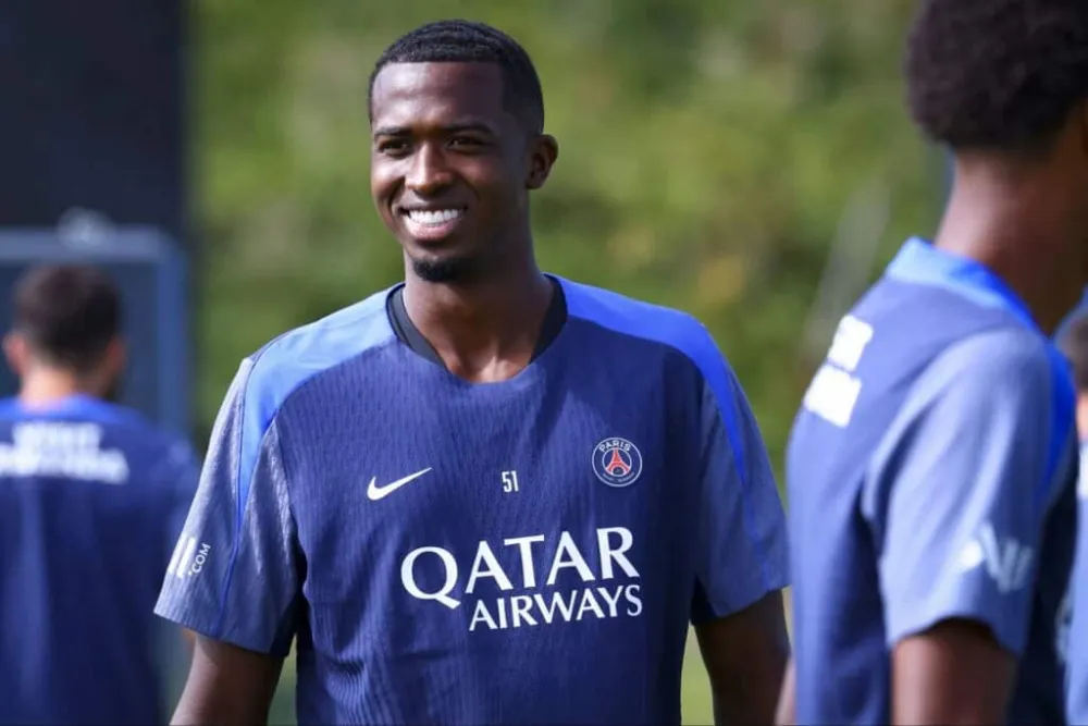 Le défenseur Willian Pacho (PSG.FR)