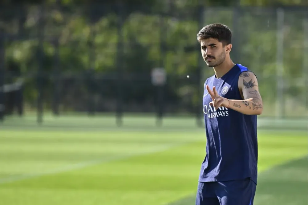 Le défenseur Lucas Beraldo (PSG.FR)