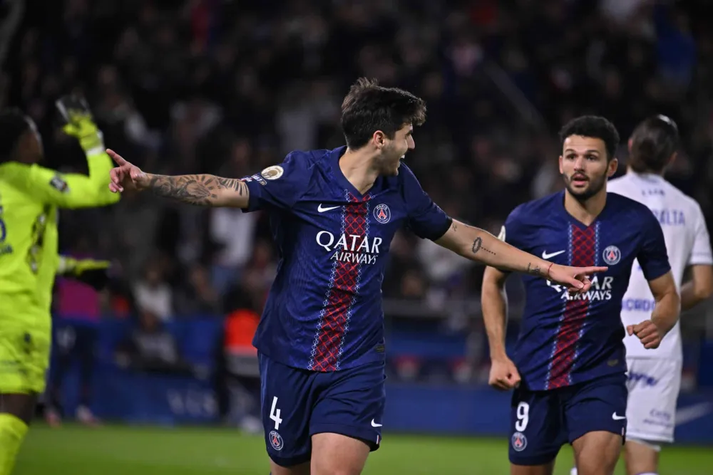 Lucas Beraldo, le défenseur brésilien du PSG (PSG.FR)
