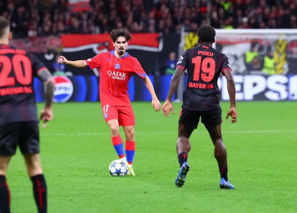 Vitinha face à Leverkusen (PSG.fr)