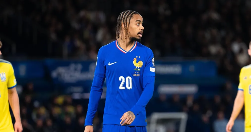 Bradley Barcola avec l'équipe de France (PSG.fr)