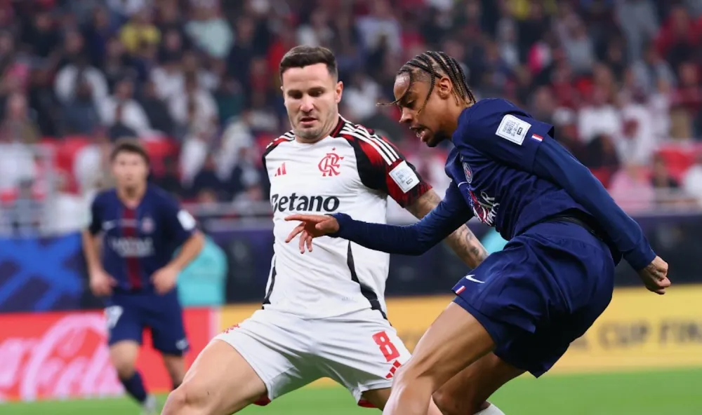 Alerte Info : Bradley Barcola rembarre le PSG