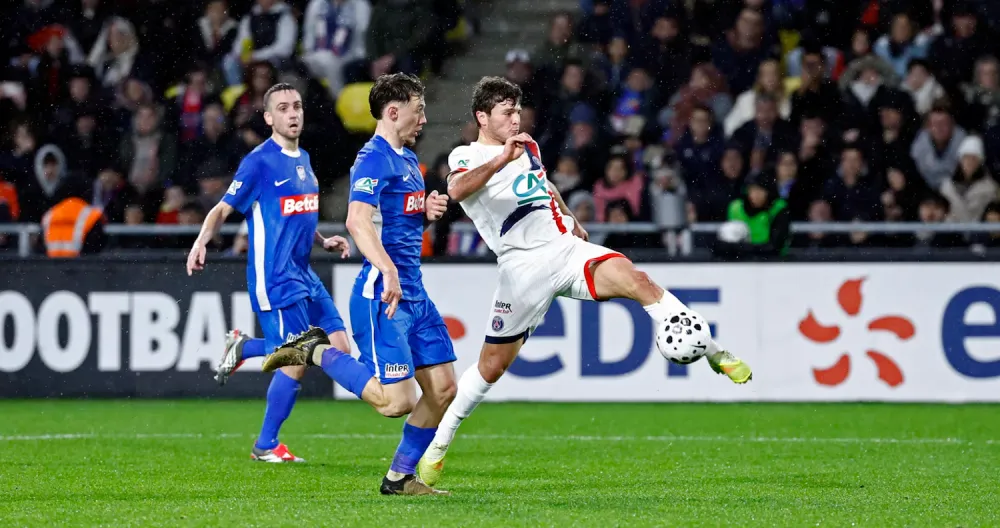 Joao Neves face à Fontenay (PSG.fr)
