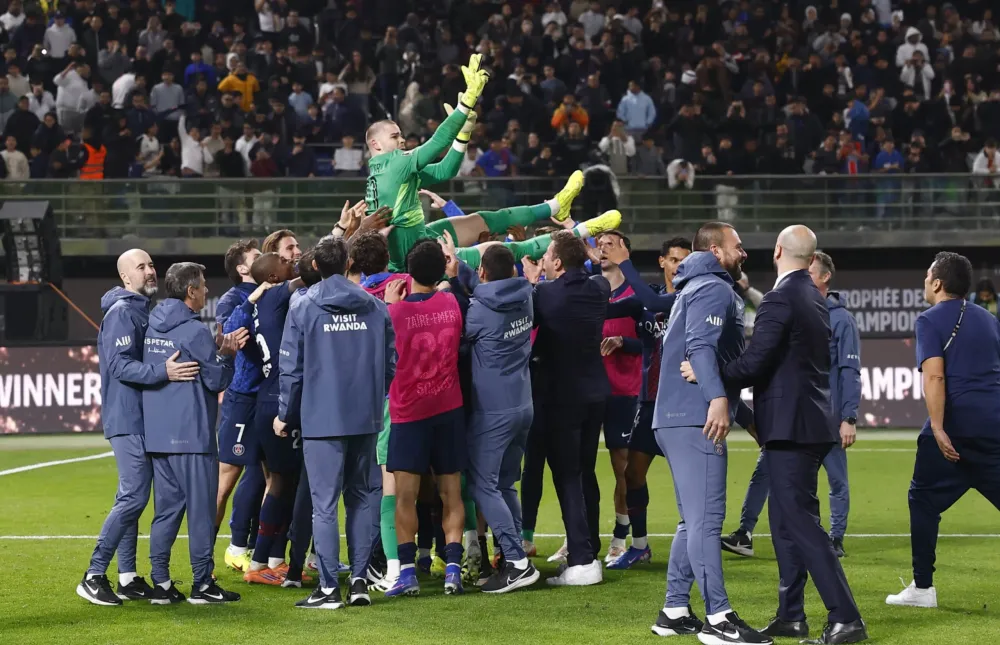 Sans budget, la Juventus creuse la piste Lucas Chevalier