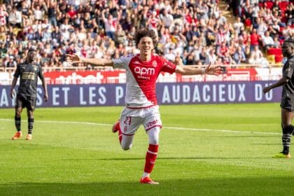 Maghnes Akliouche avec l'AS Monaco (asmonaco.com)