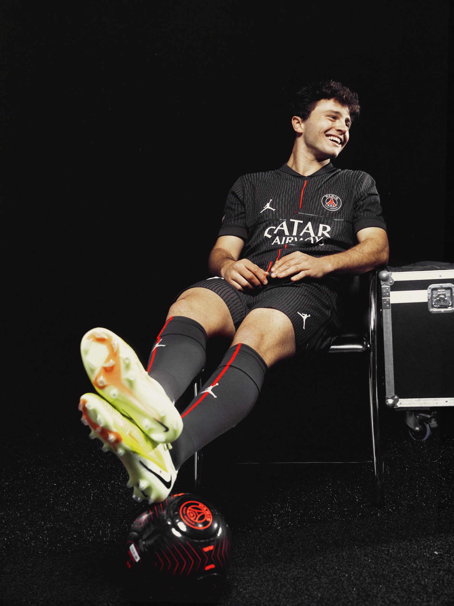 Club : D'autres photos du nouveau maillot domicile du PSG | CulturePSG