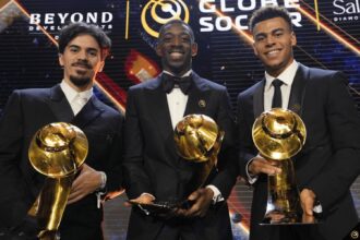 Les joueurs du PSG Doué, Dembélé et Vitinha aux Globe Soccer Awards