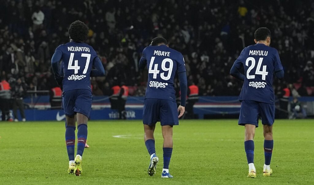 Quentin Ndjantou, Ibrahim Mbaye et Senny Mayulu (PSG.fr)