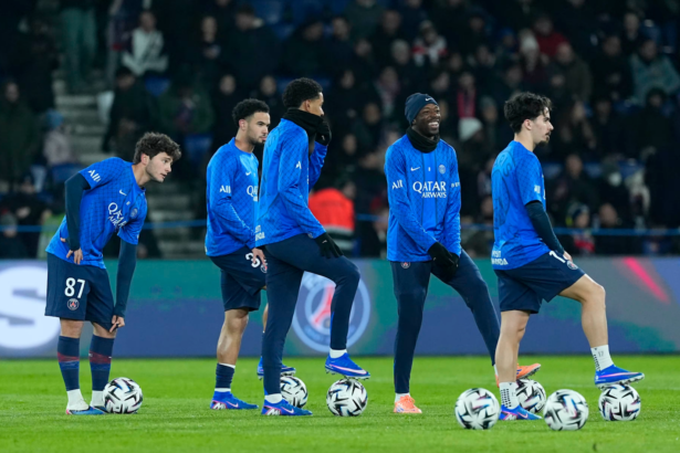 Dembélé et les Parisiens (PSG.fr)