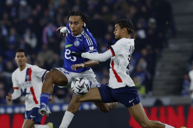 Bradley Barcola au duel (PSG.FR)