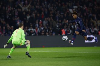 Désiré Doué avec le PSG (PSG.FR)